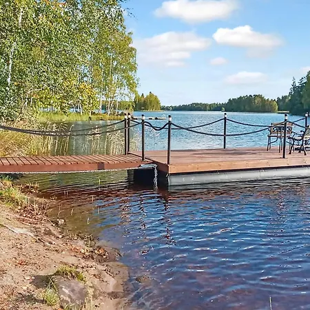 فيلة Puulan Taehti