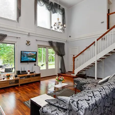 فيلة Puulan Taehti